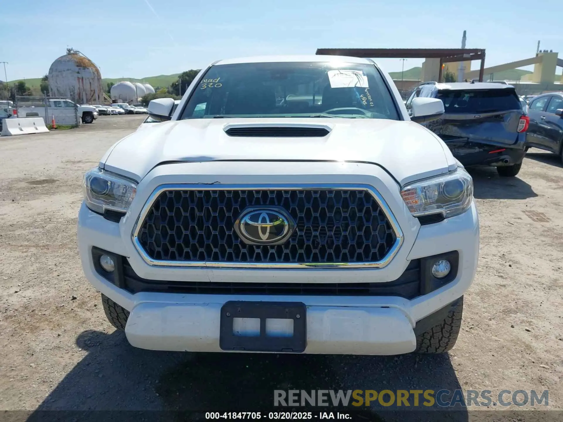 12 Photograph of a damaged car 3TMDZ5BN5KM075483 TOYOTA TACOMA 2019