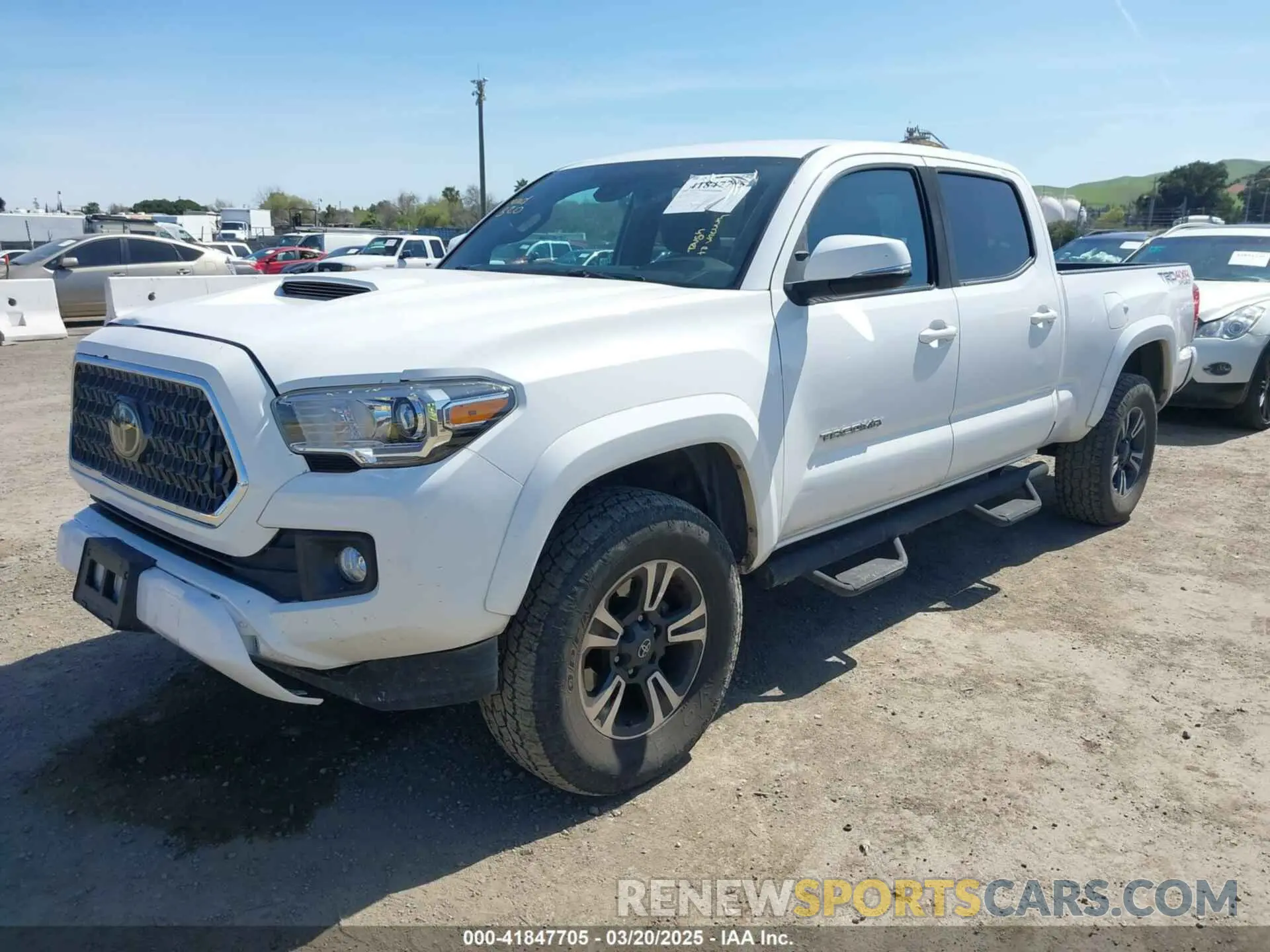 2 Photograph of a damaged car 3TMDZ5BN5KM075483 TOYOTA TACOMA 2019