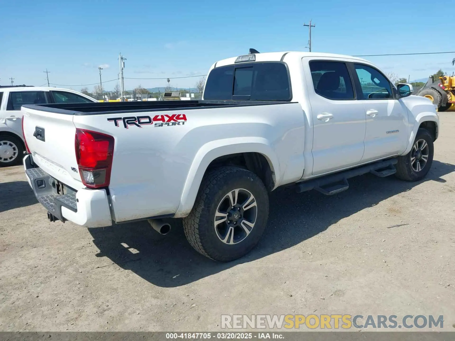 4 Photograph of a damaged car 3TMDZ5BN5KM075483 TOYOTA TACOMA 2019
