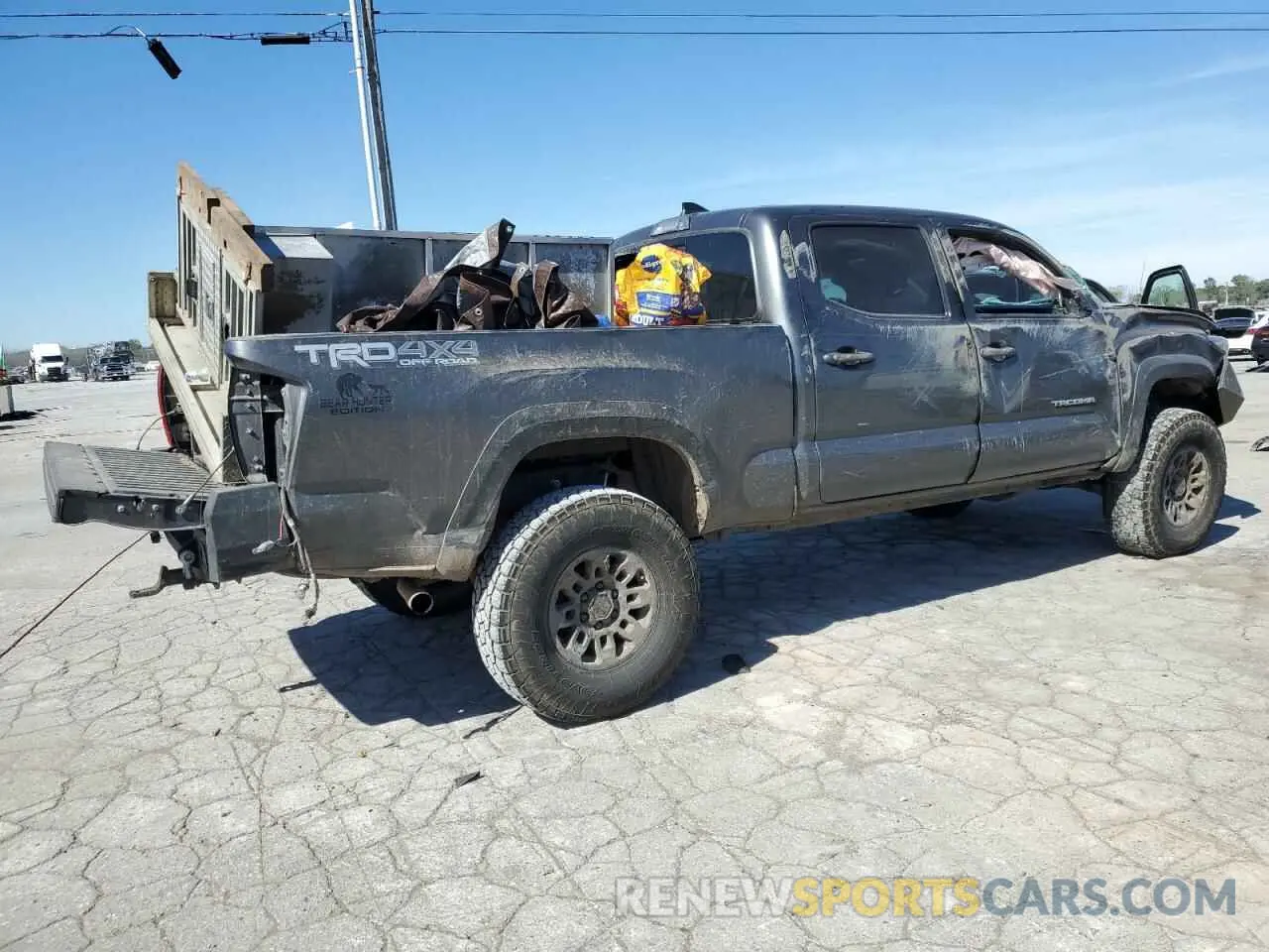 3 Photograph of a damaged car 3TMDZ5BN6KM066680 TOYOTA TACOMA 2019