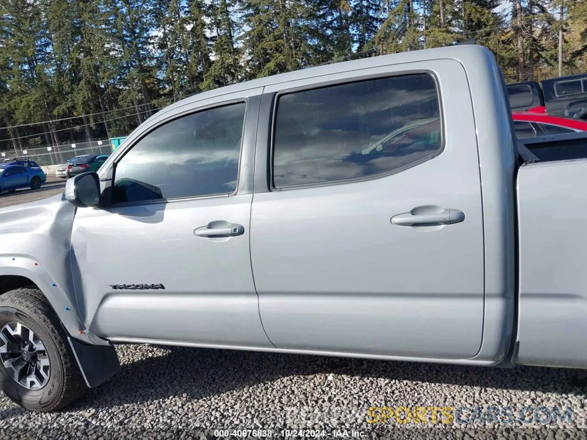 15 Photograph of a damaged car 3TMDZ5BN6KM071135 TOYOTA TACOMA 2019