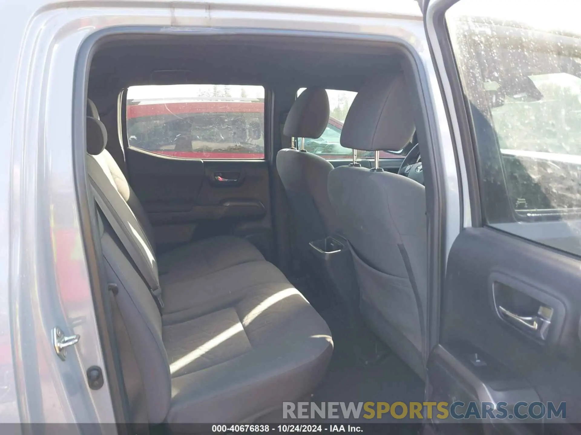 8 Photograph of a damaged car 3TMDZ5BN6KM071135 TOYOTA TACOMA 2019