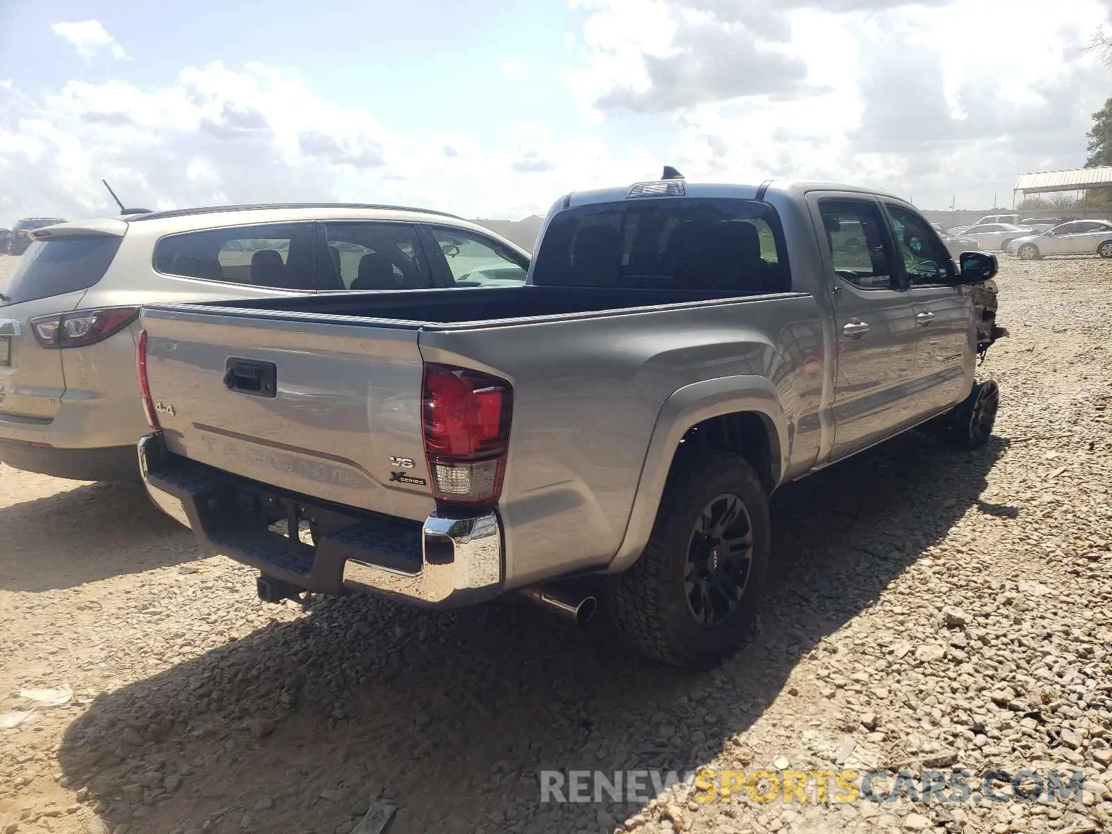 4 Photograph of a damaged car 3TMDZ5BN8KM071007 TOYOTA TACOMA 2019