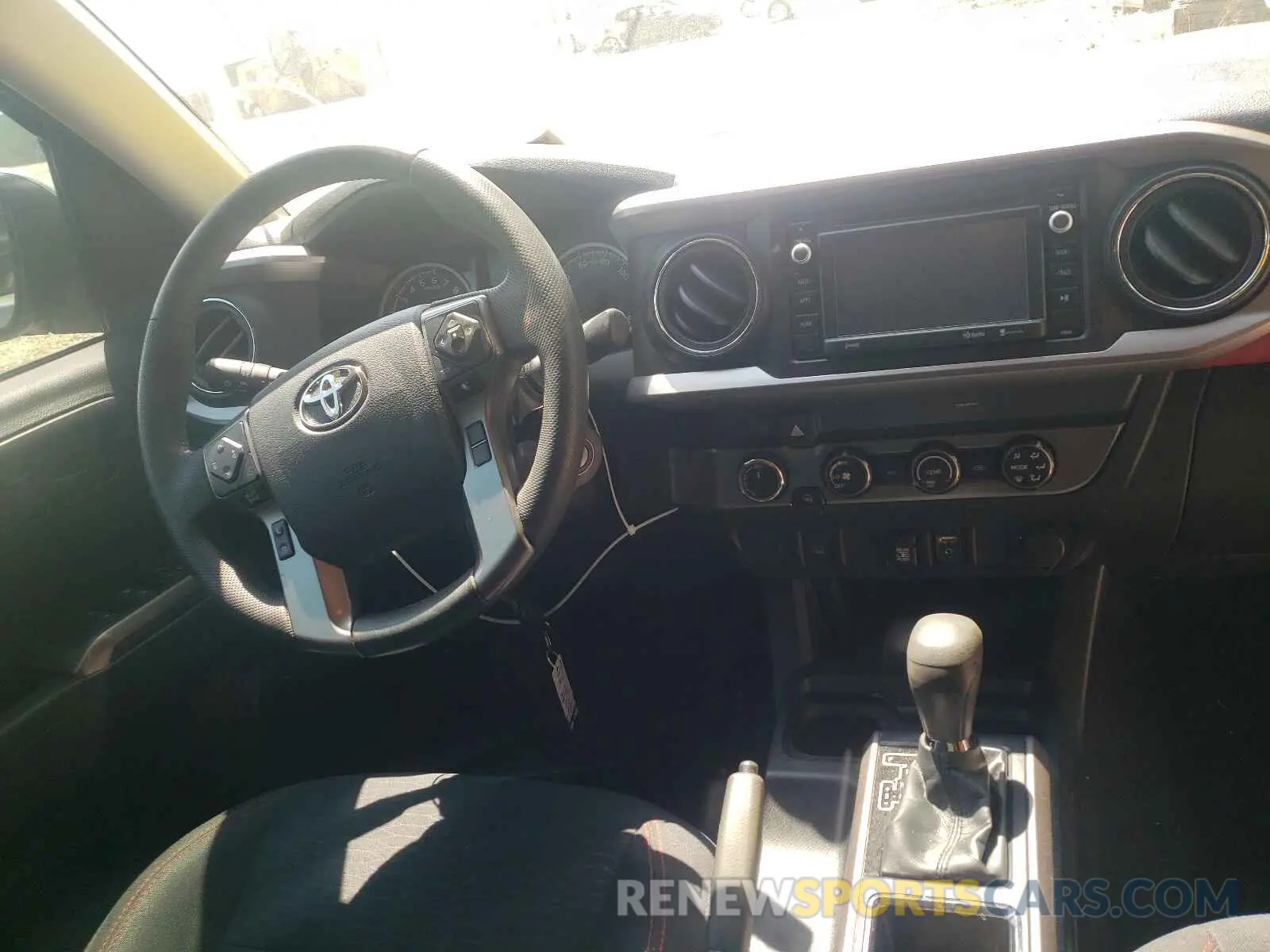 9 Photograph of a damaged car 3TMDZ5BN8KM071007 TOYOTA TACOMA 2019
