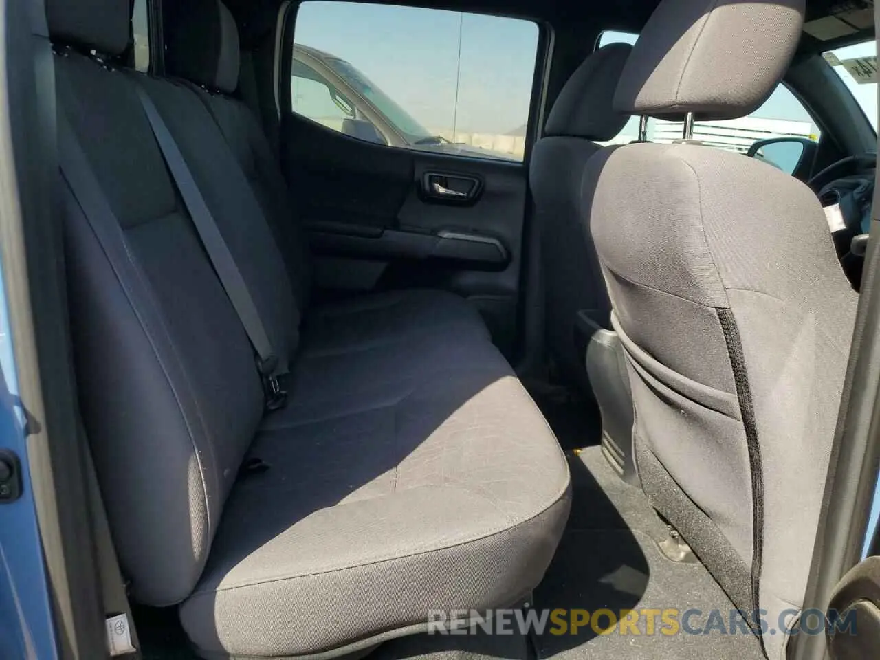 10 Photograph of a damaged car 3TMDZ5BN9KM064499 TOYOTA TACOMA 2019