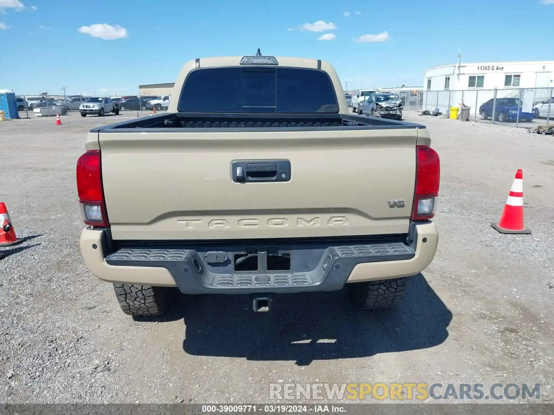 16 Photograph of a damaged car 3TMDZ5BN9KM070299 TOYOTA TACOMA 2019