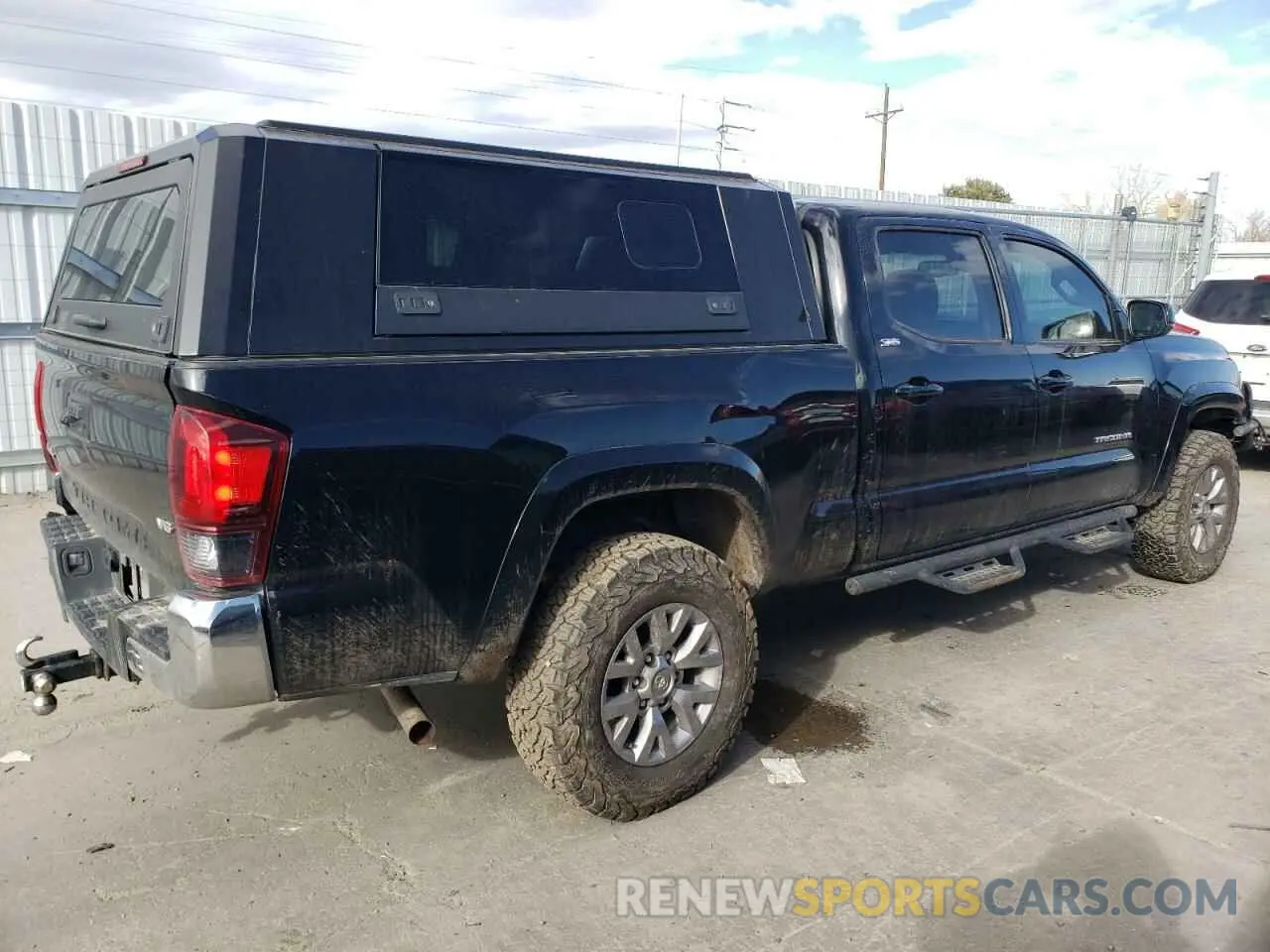3 Photograph of a damaged car 3TMDZ5BN9KM075373 TOYOTA TACOMA 2019