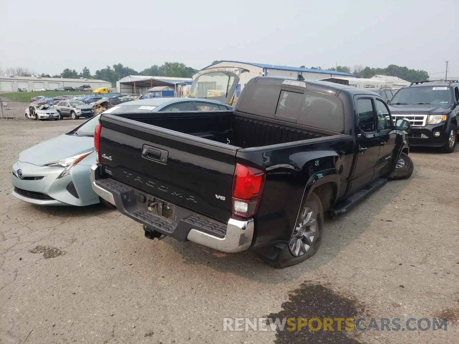 4 Photograph of a damaged car 3TMDZ5BN9KM078130 TOYOTA TACOMA 2019