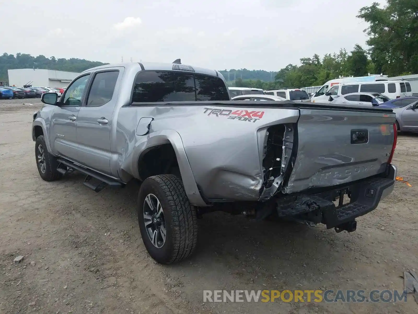 3 Photograph of a damaged car 3TMDZ5BN9KM079715 TOYOTA TACOMA 2019