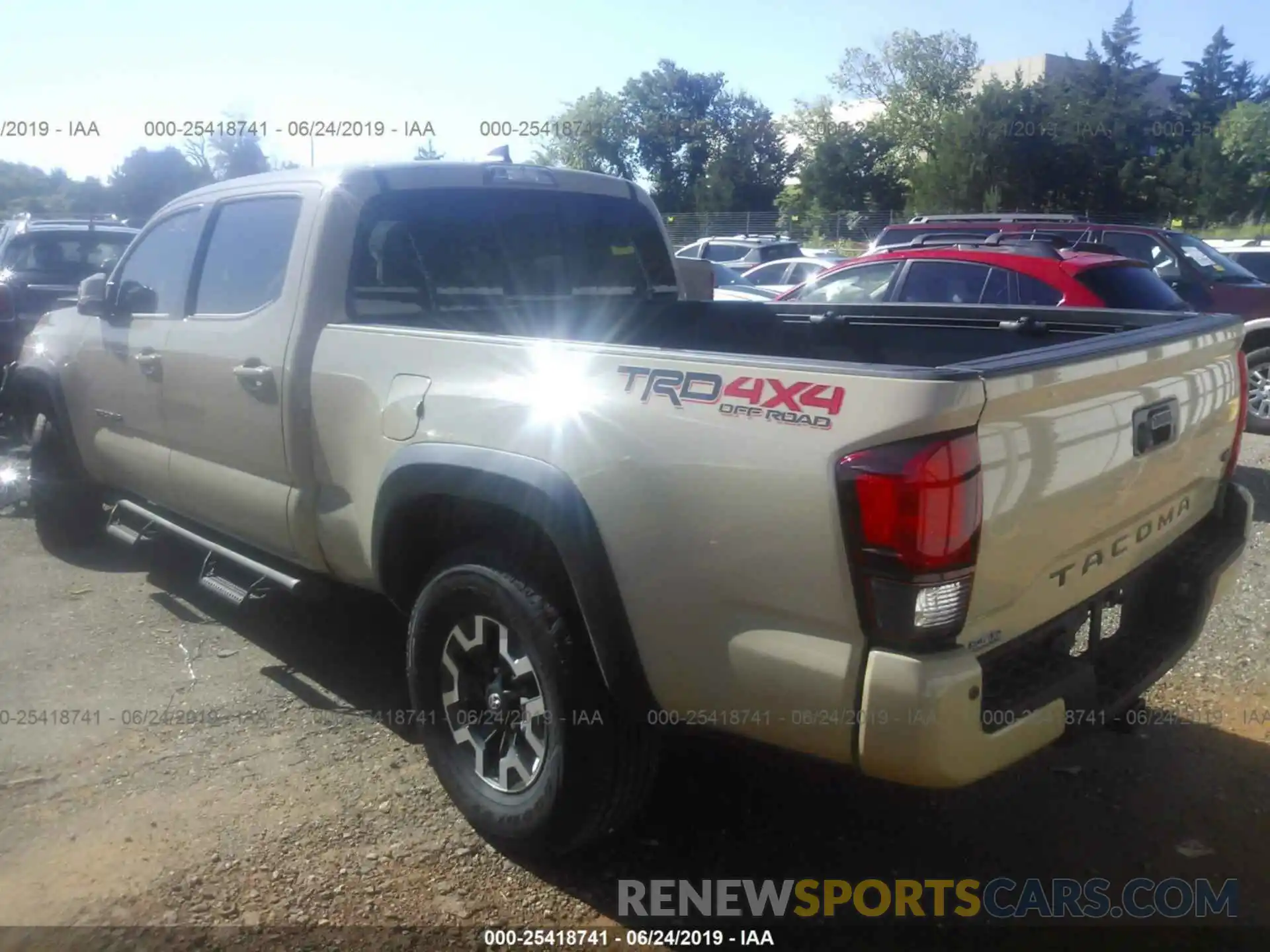 3 Photograph of a damaged car 3TMDZ5BNXKM063202 TOYOTA TACOMA 2019