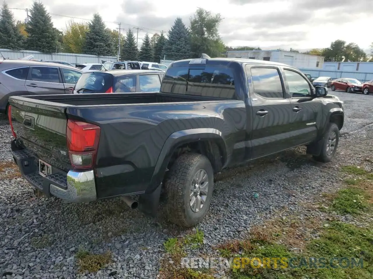 3 Photograph of a damaged car 3TMDZ5BNXKM069324 TOYOTA TACOMA 2019