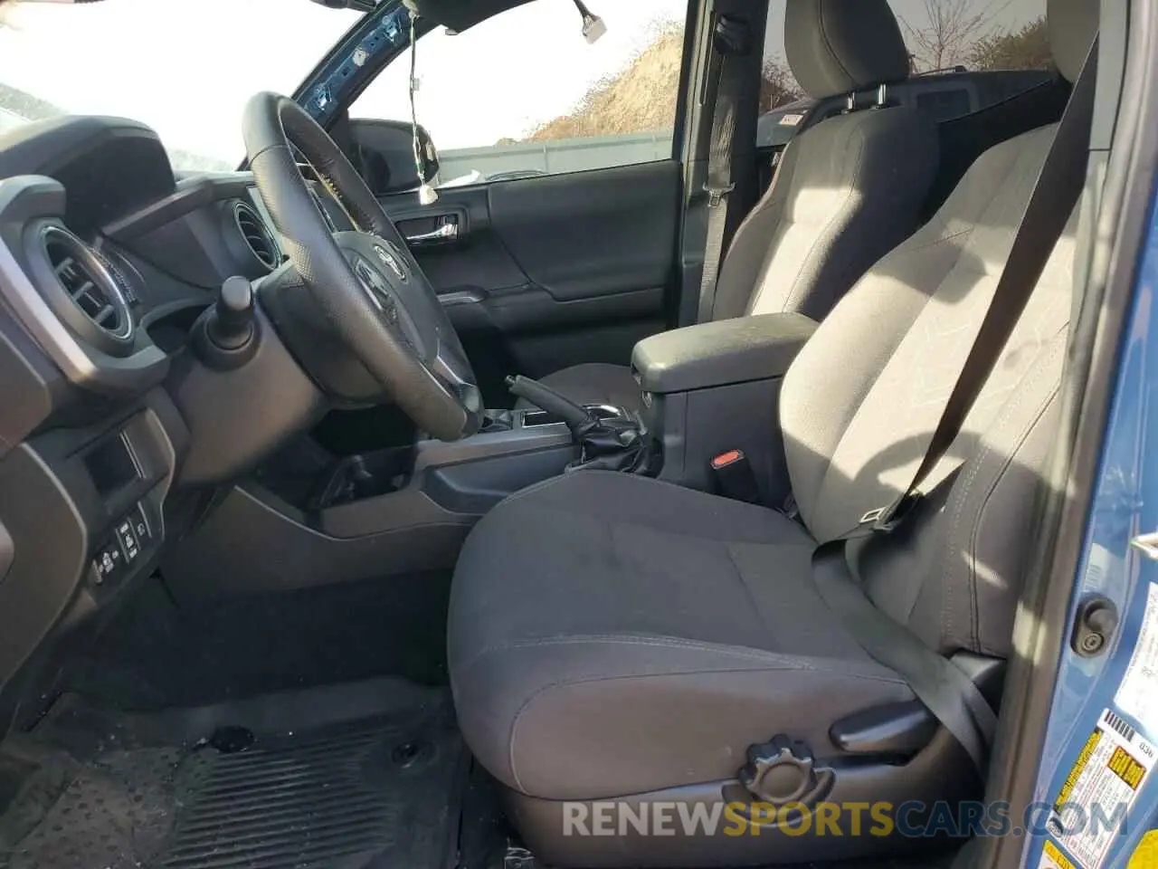 7 Photograph of a damaged car 3TMDZ5BNXKM073910 TOYOTA TACOMA 2019