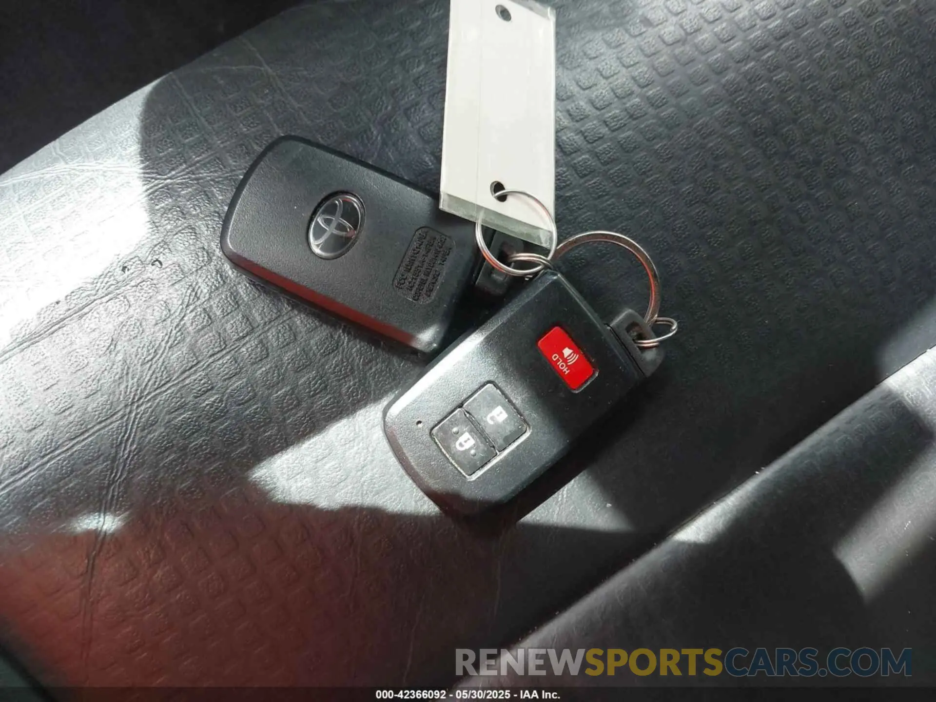 11 Photograph of a damaged car 3TMGZ5AN4KM240499 TOYOTA TACOMA 2019