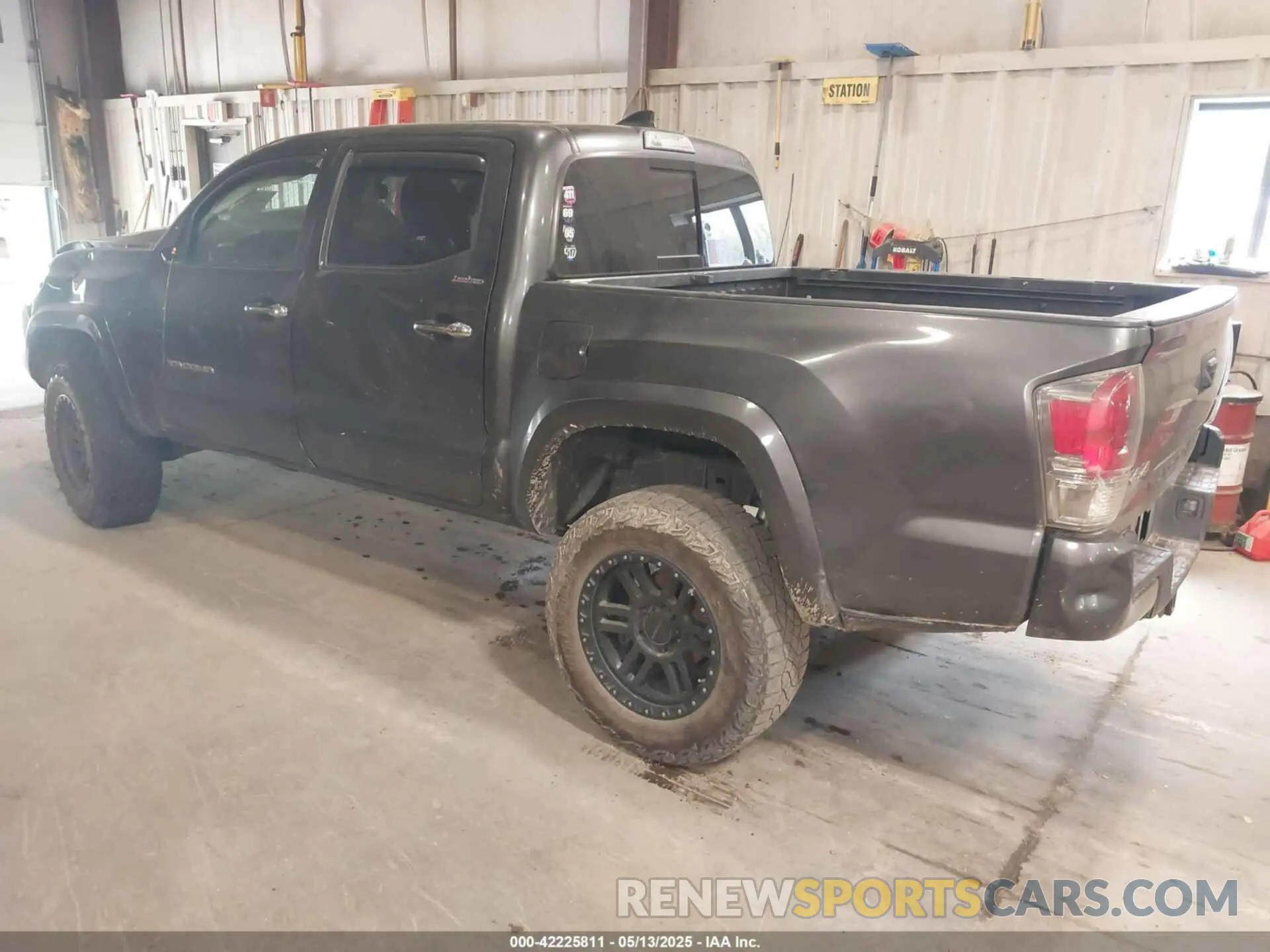 3 Photograph of a damaged car 3TMGZ5AN6KM207309 TOYOTA TACOMA 2019
