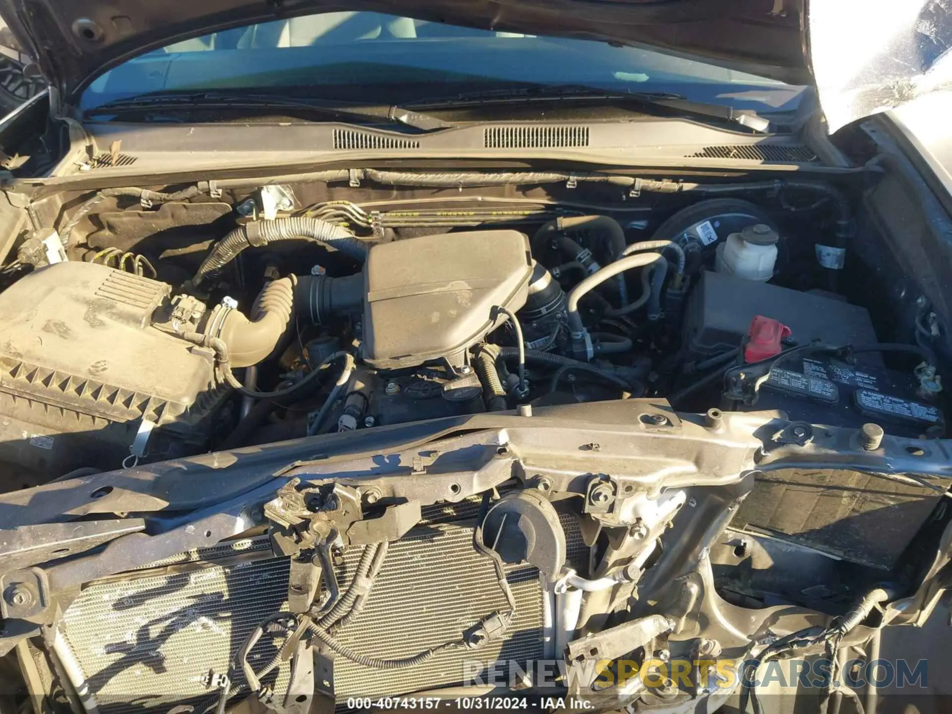 10 Photograph of a damaged car 5TFAX5GN0KX155737 TOYOTA TACOMA 2019