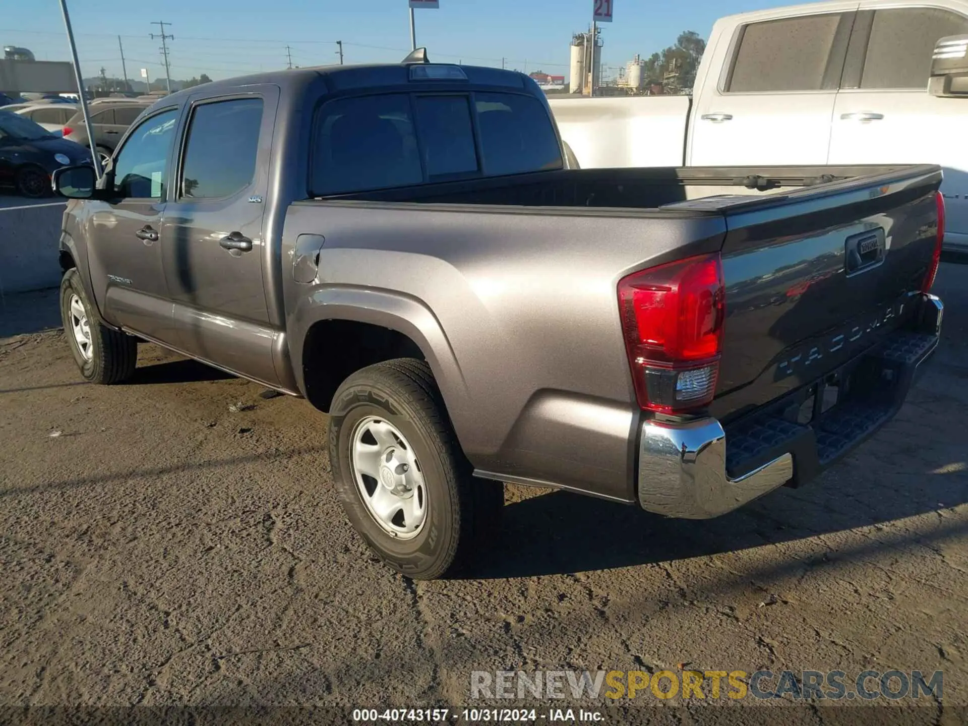 3 Photograph of a damaged car 5TFAX5GN0KX155737 TOYOTA TACOMA 2019