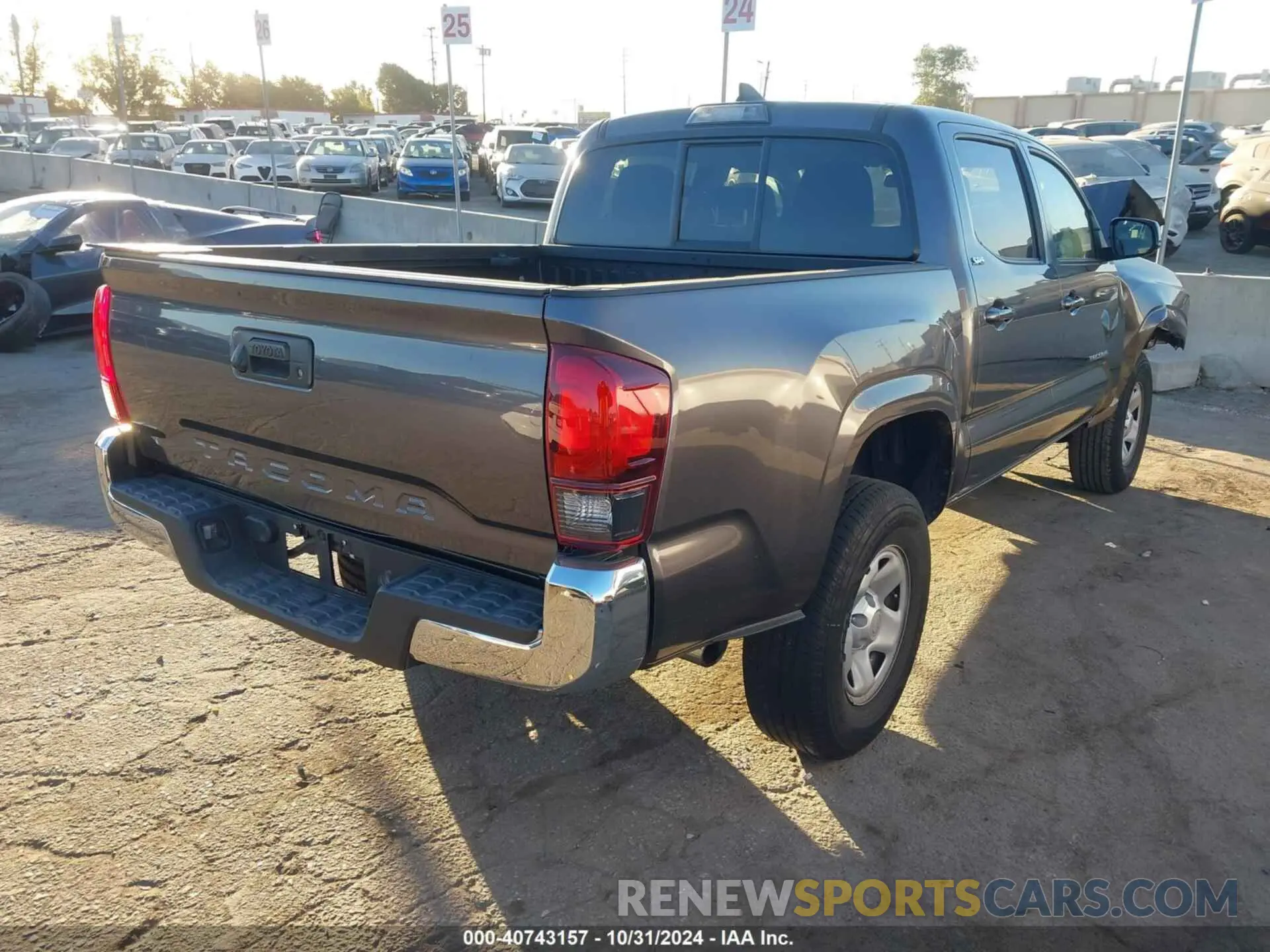 4 Photograph of a damaged car 5TFAX5GN0KX155737 TOYOTA TACOMA 2019