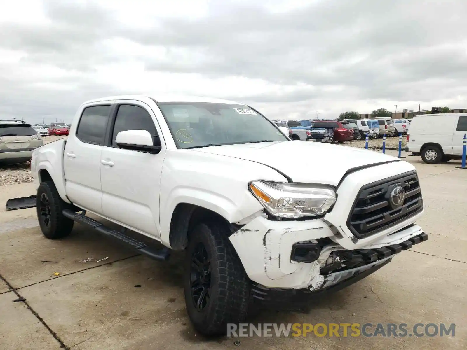 1 Photograph of a damaged car 5TFAX5GN1KX142088 TOYOTA TACOMA 2019