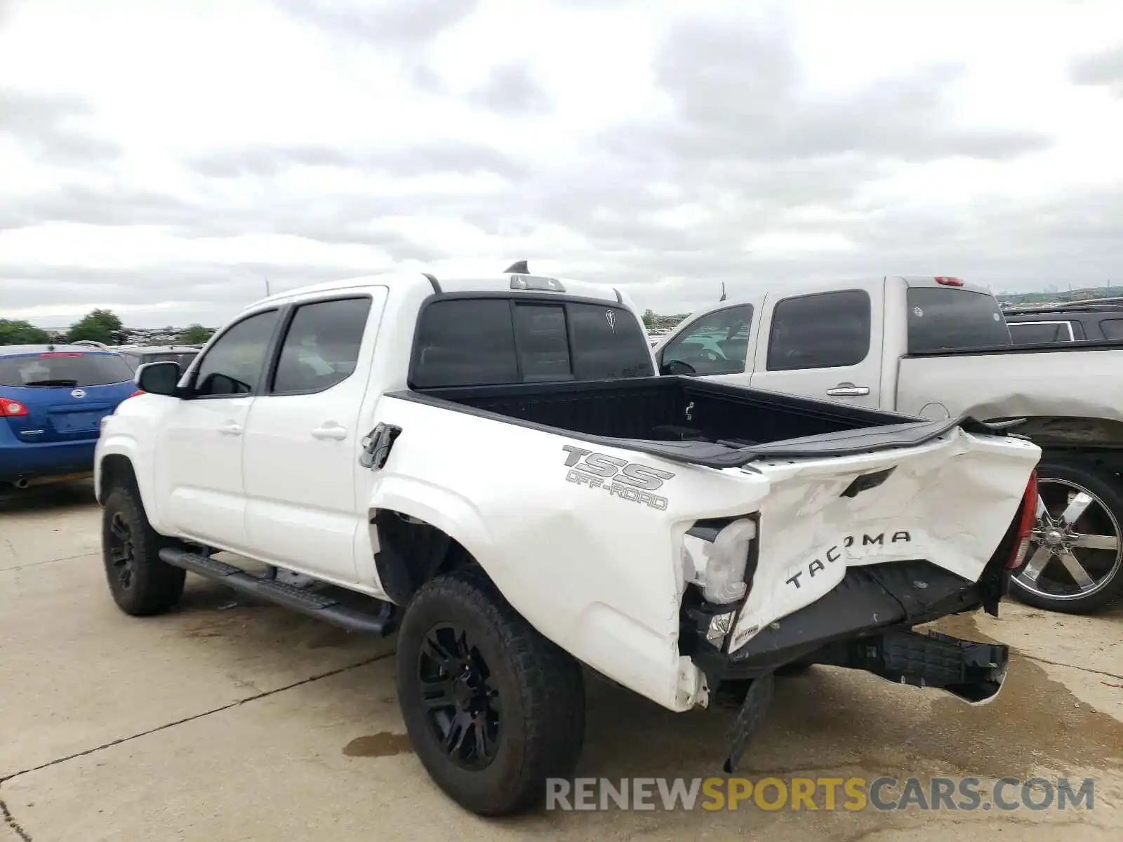 3 Photograph of a damaged car 5TFAX5GN1KX142088 TOYOTA TACOMA 2019