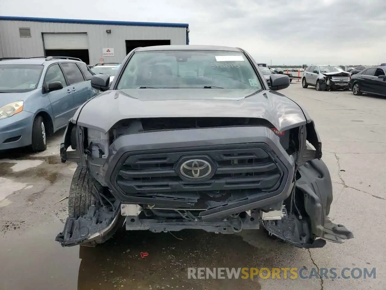 5 Photograph of a damaged car 5TFAX5GN1KX156282 TOYOTA TACOMA 2019