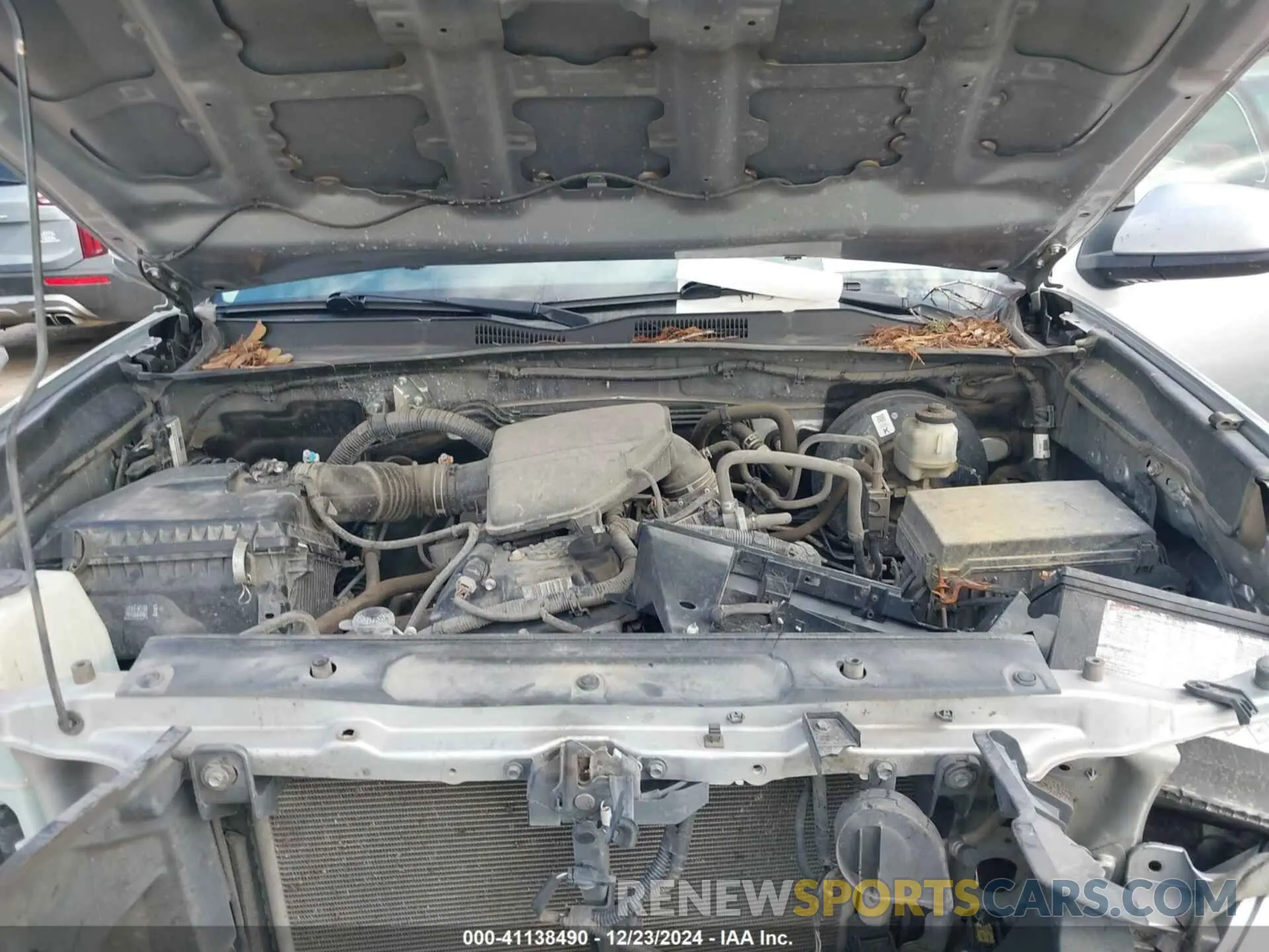 10 Photograph of a damaged car 5TFAX5GN2KX137952 TOYOTA TACOMA 2019