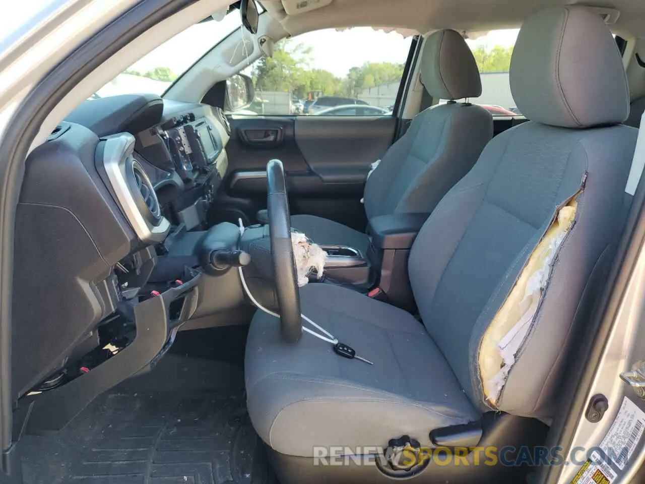 7 Photograph of a damaged car 5TFAX5GN2KX155755 TOYOTA TACOMA 2019