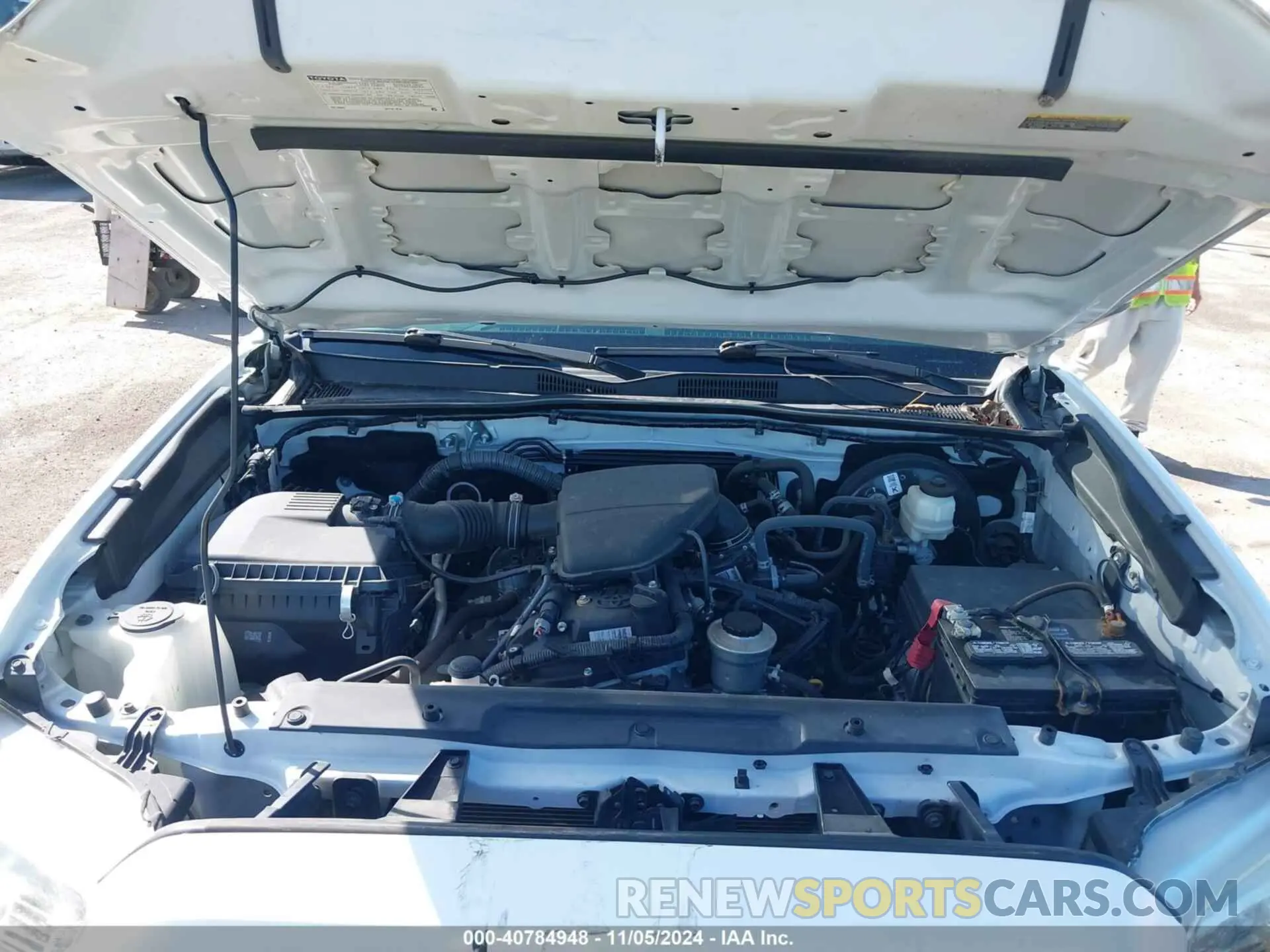 10 Photograph of a damaged car 5TFAX5GN3KX145428 TOYOTA TACOMA 2019