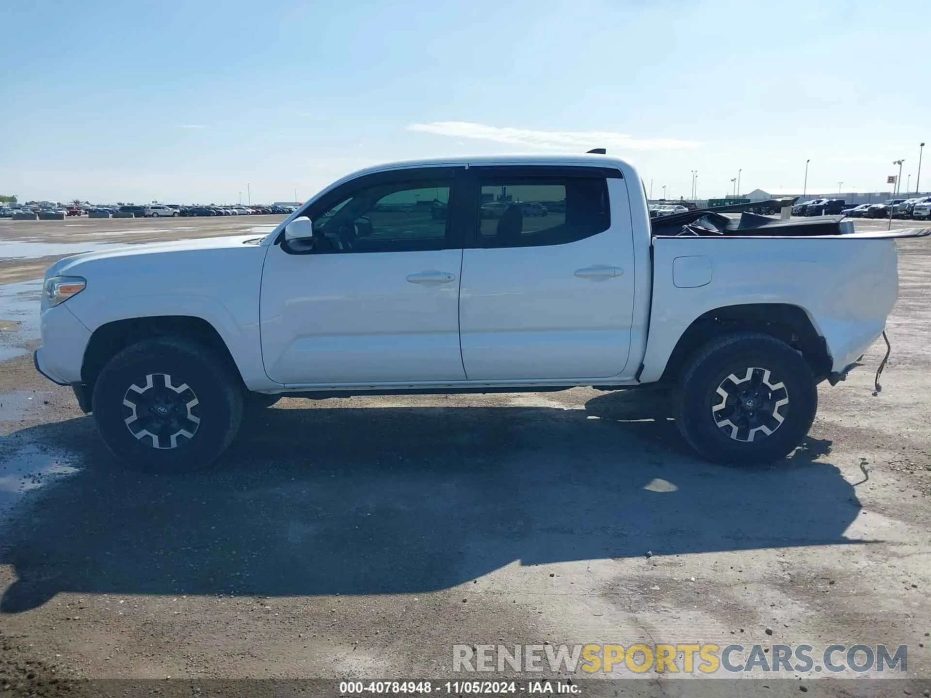 14 Photograph of a damaged car 5TFAX5GN3KX145428 TOYOTA TACOMA 2019