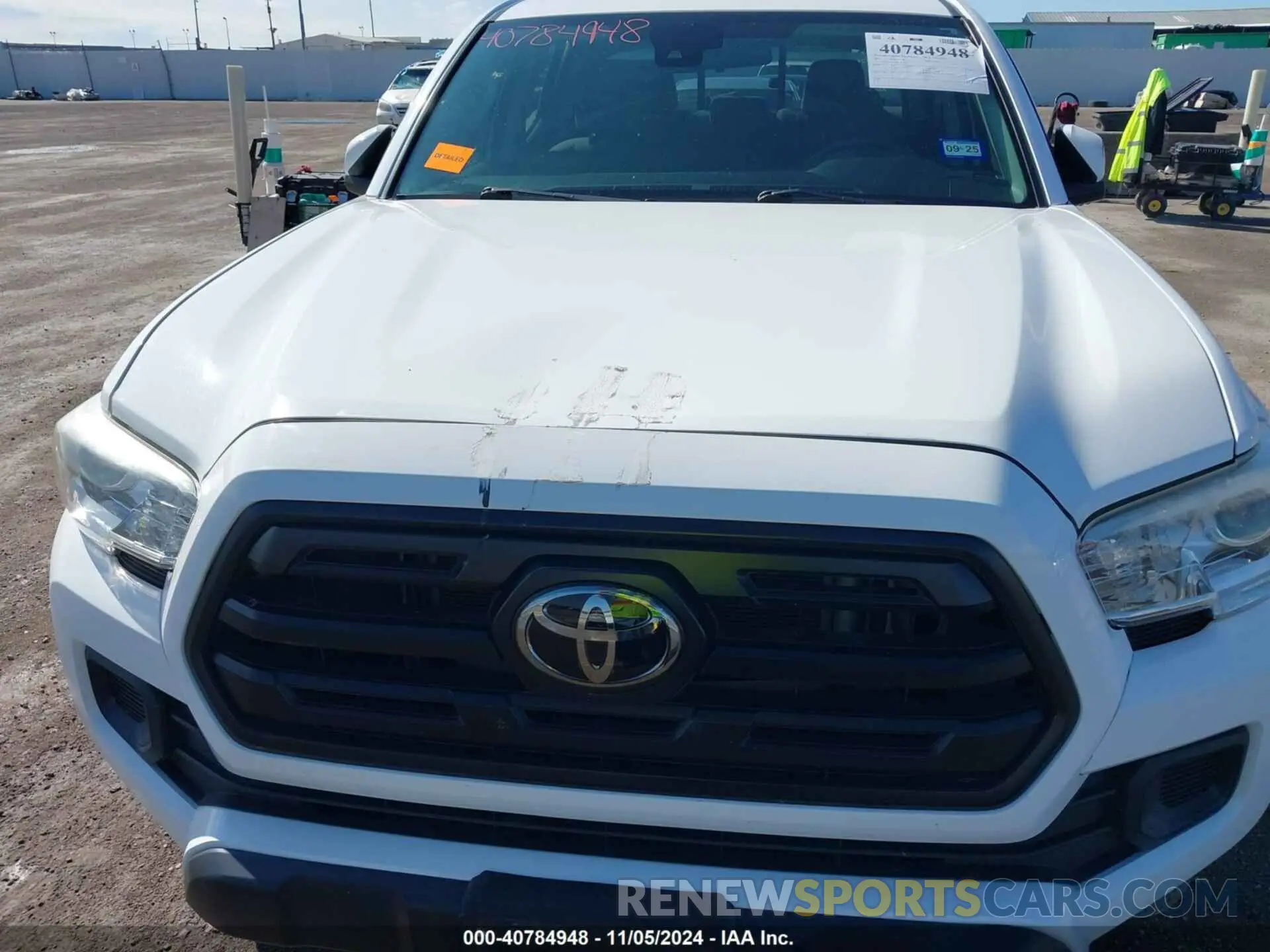 18 Photograph of a damaged car 5TFAX5GN3KX145428 TOYOTA TACOMA 2019