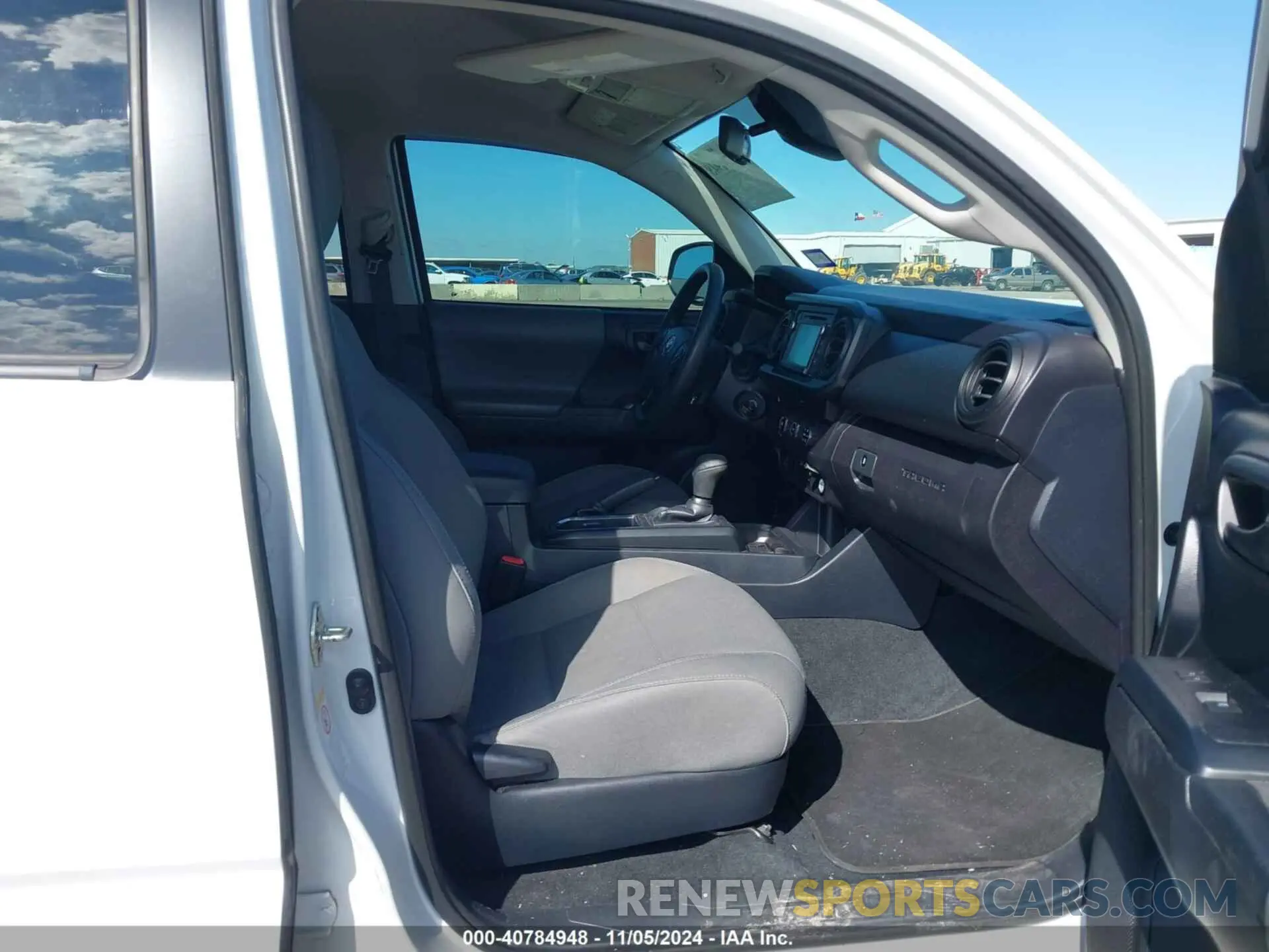 5 Photograph of a damaged car 5TFAX5GN3KX145428 TOYOTA TACOMA 2019