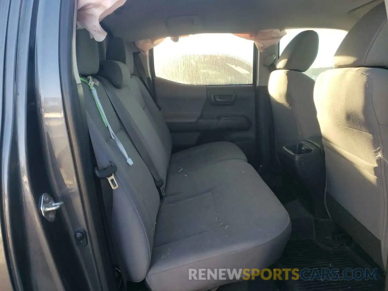 10 Photograph of a damaged car 5TFAX5GN3KX146417 TOYOTA TACOMA 2019