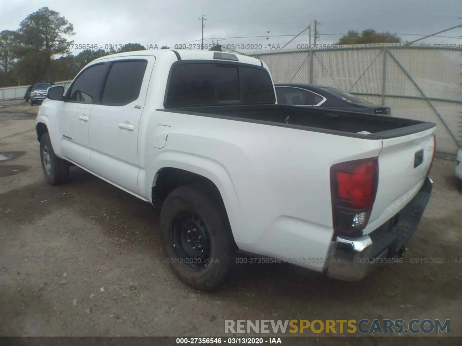 3 Photograph of a damaged car 5TFAX5GN4KX137113 TOYOTA TACOMA 2019