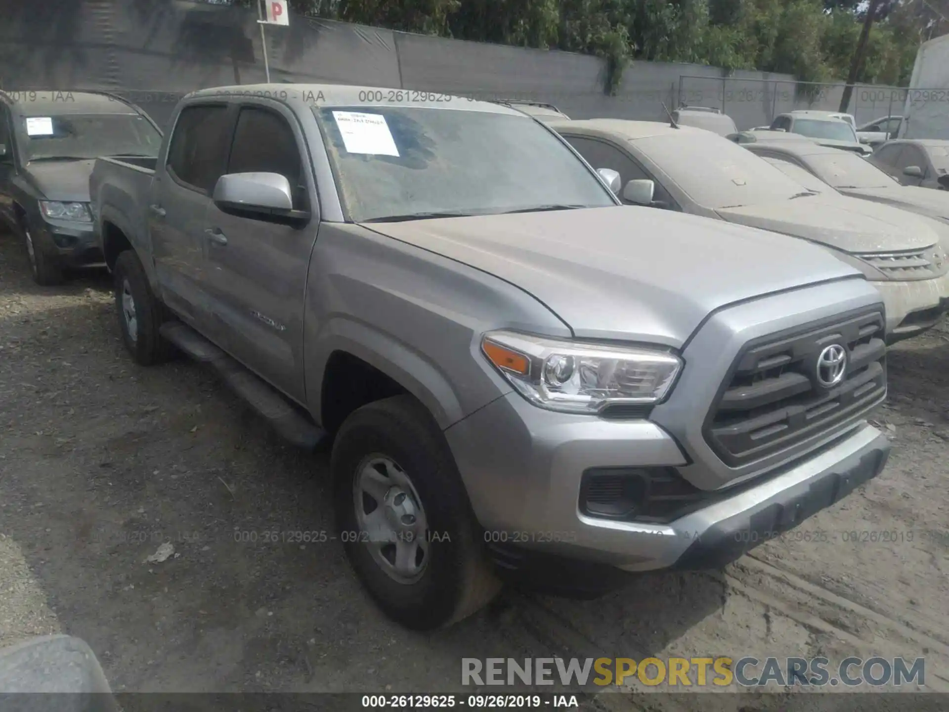 1 Photograph of a damaged car 5TFAX5GN4KX139007 TOYOTA TACOMA 2019