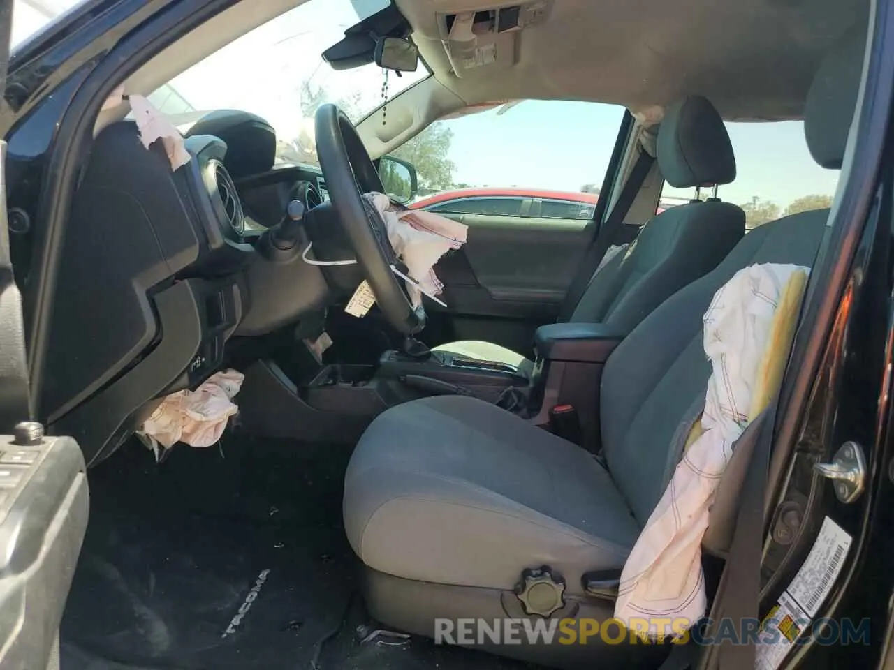 7 Photograph of a damaged car 5TFAX5GN4KX161282 TOYOTA TACOMA 2019
