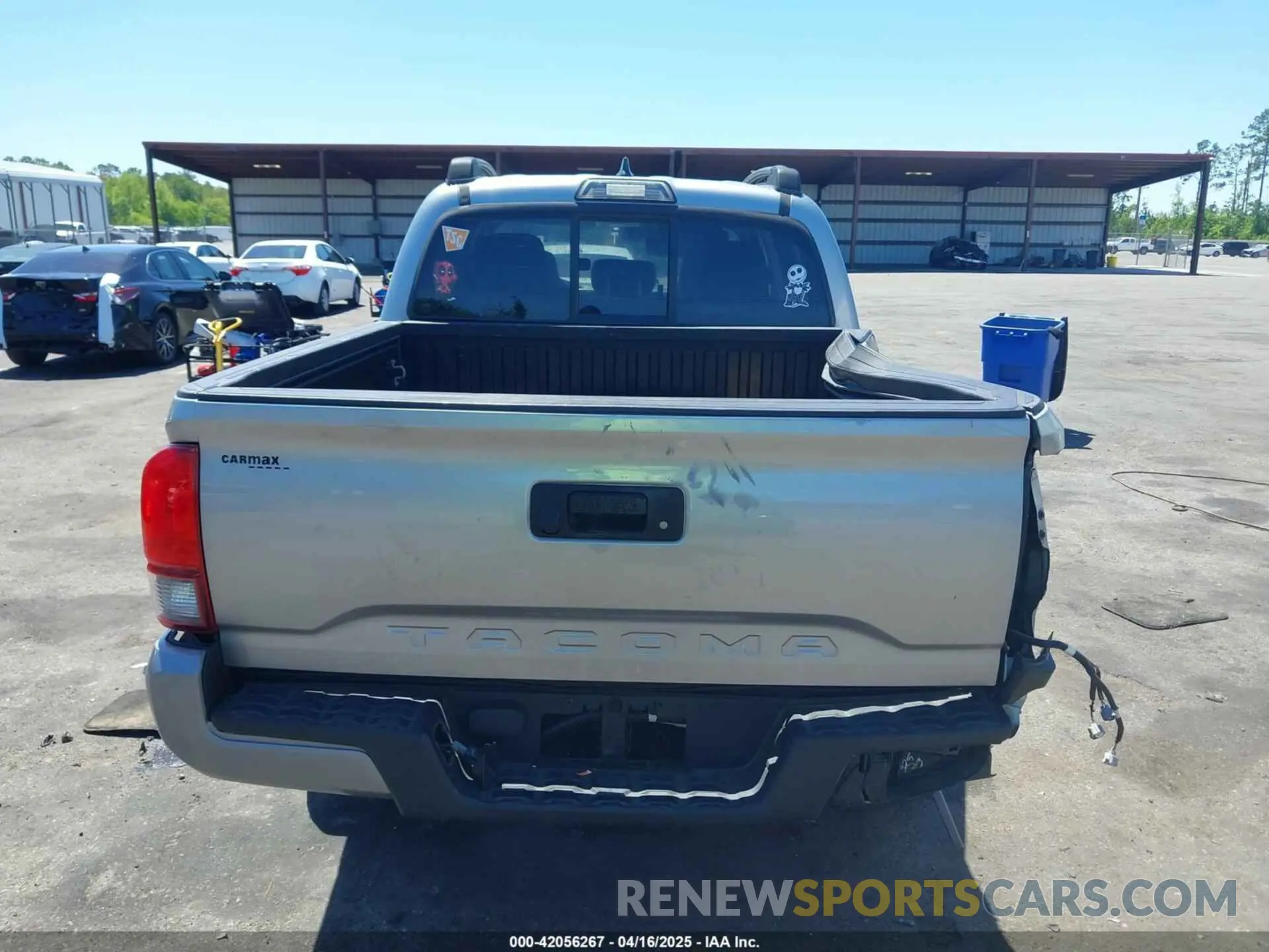 15 Photograph of a damaged car 5TFAX5GN5KX140179 TOYOTA TACOMA 2019