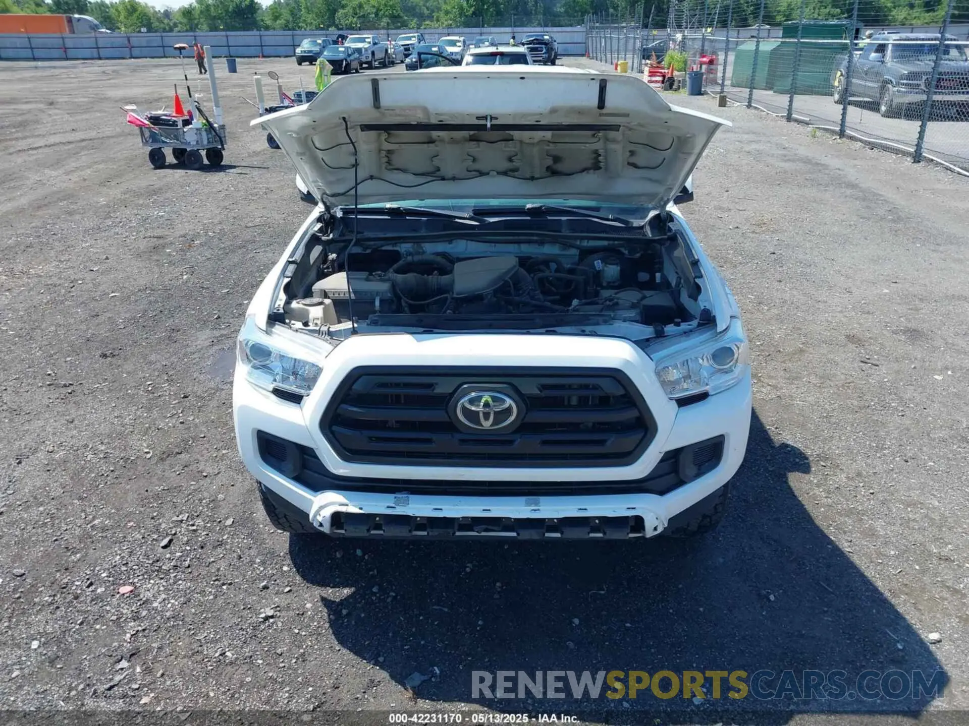10 Photograph of a damaged car 5TFAX5GN5KX156933 TOYOTA TACOMA 2019
