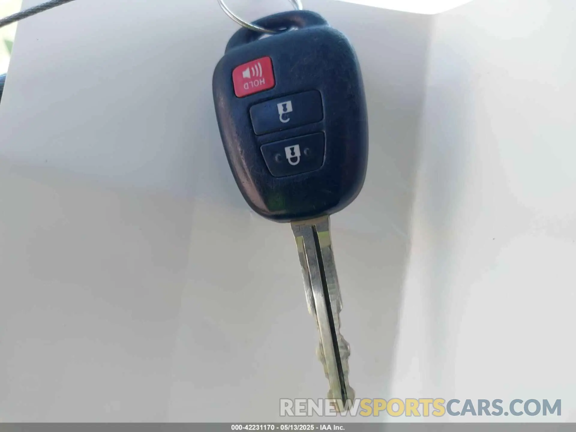 11 Photograph of a damaged car 5TFAX5GN5KX156933 TOYOTA TACOMA 2019