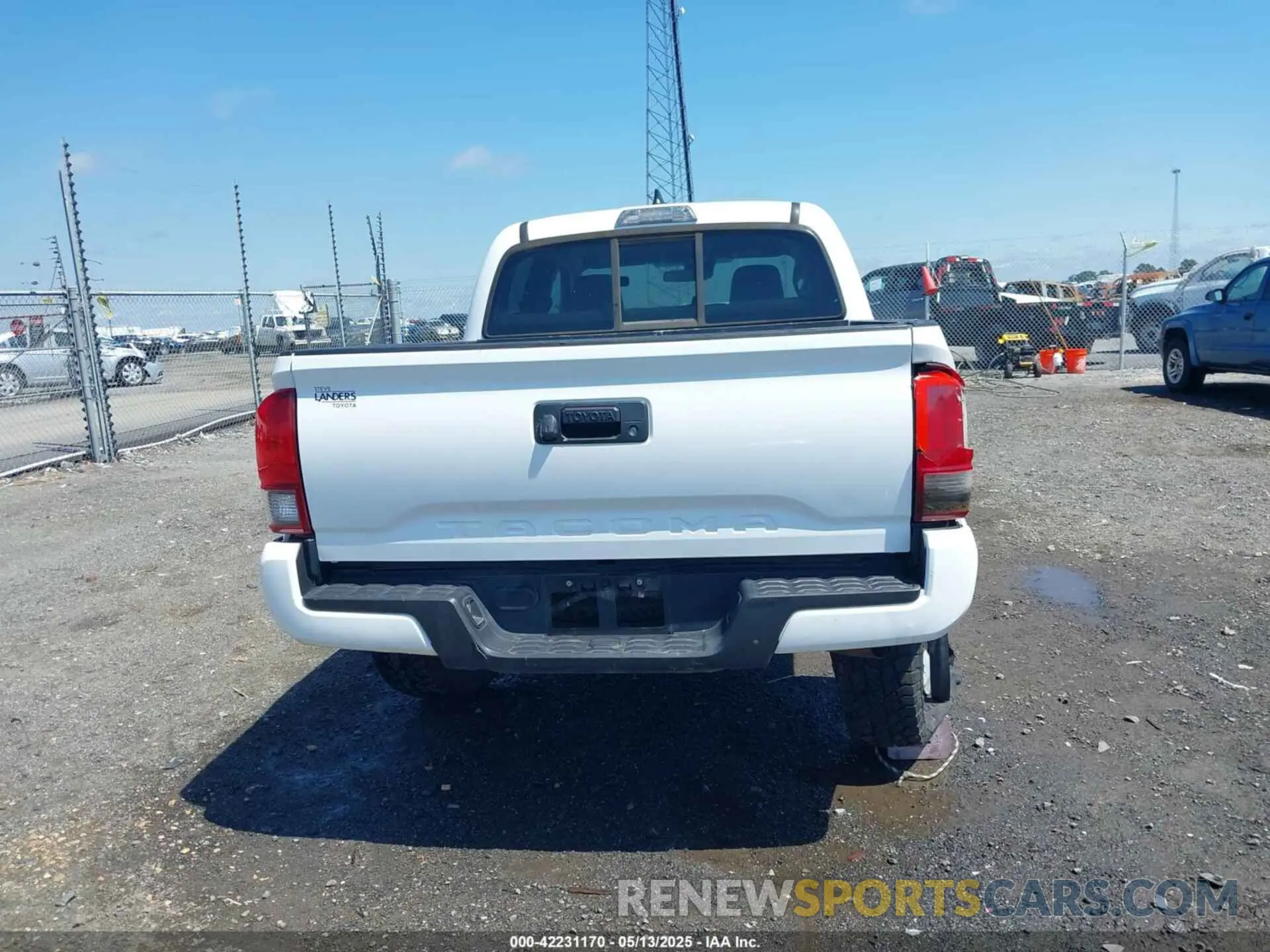 17 Photograph of a damaged car 5TFAX5GN5KX156933 TOYOTA TACOMA 2019