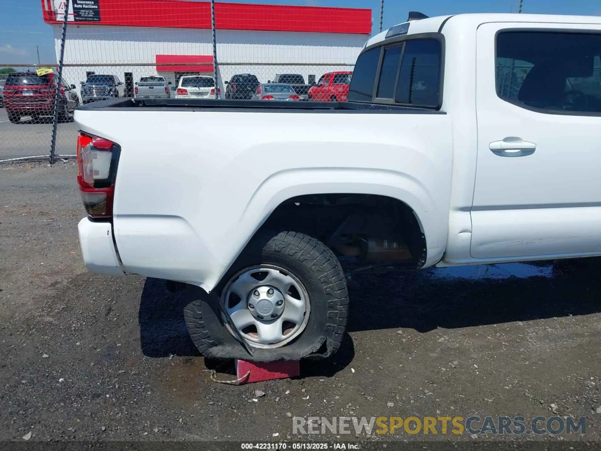 6 Photograph of a damaged car 5TFAX5GN5KX156933 TOYOTA TACOMA 2019