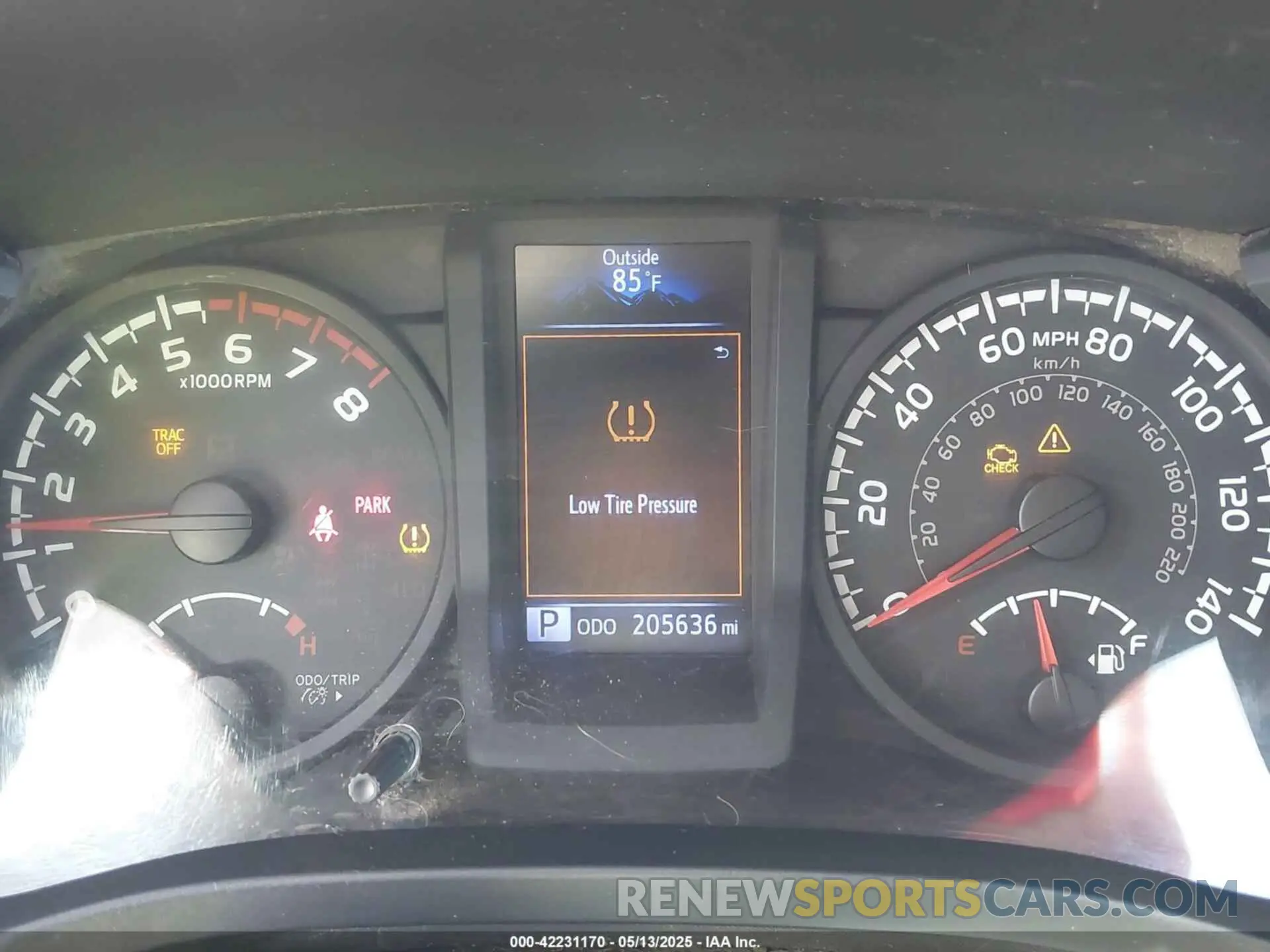 7 Photograph of a damaged car 5TFAX5GN5KX156933 TOYOTA TACOMA 2019