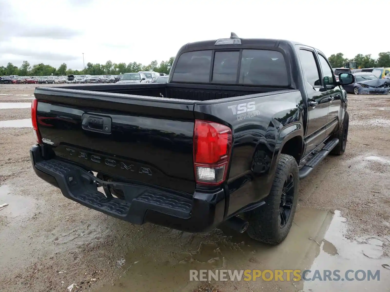 4 Photograph of a damaged car 5TFAX5GN7KX135422 TOYOTA TACOMA 2019