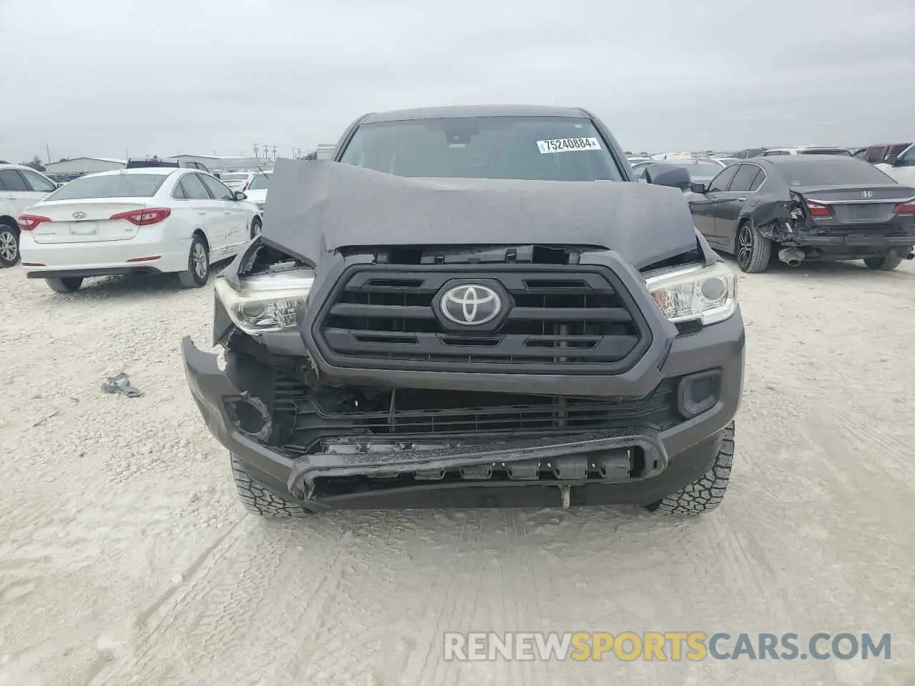 5 Photograph of a damaged car 5TFAX5GN7KX150535 TOYOTA TACOMA 2019