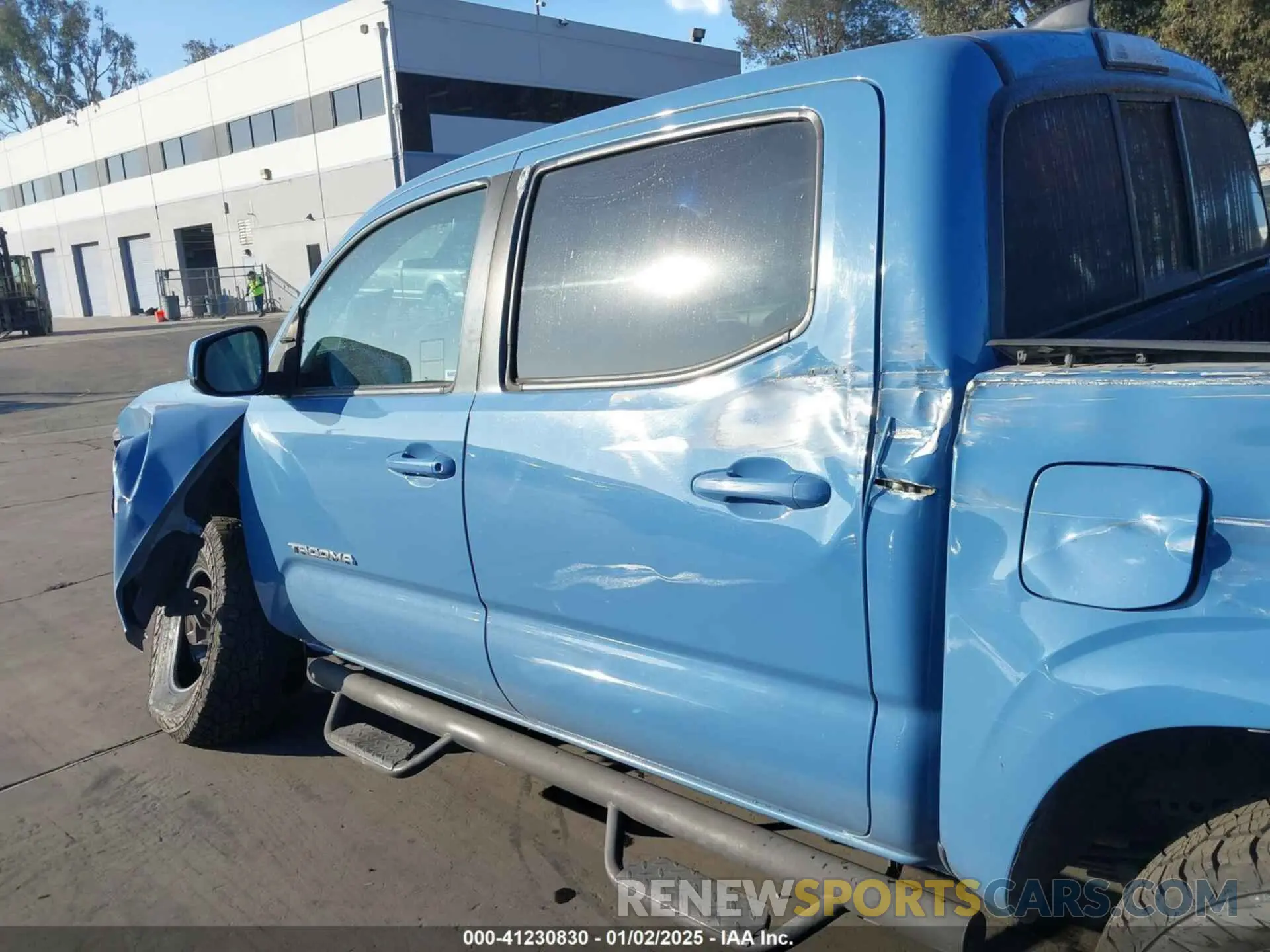 14 Photograph of a damaged car 5TFAX5GN7KX156738 TOYOTA TACOMA 2019