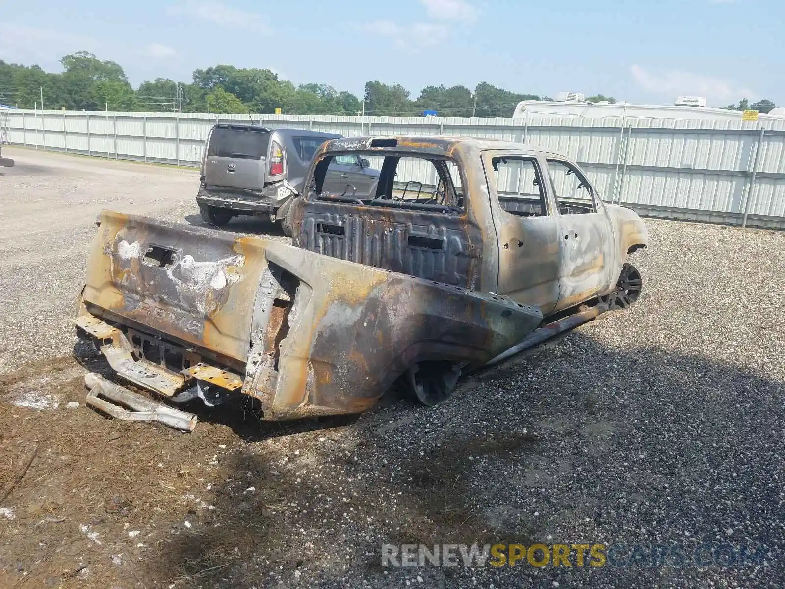 4 Photograph of a damaged car 5TFAX5GN7KX161101 TOYOTA TACOMA 2019