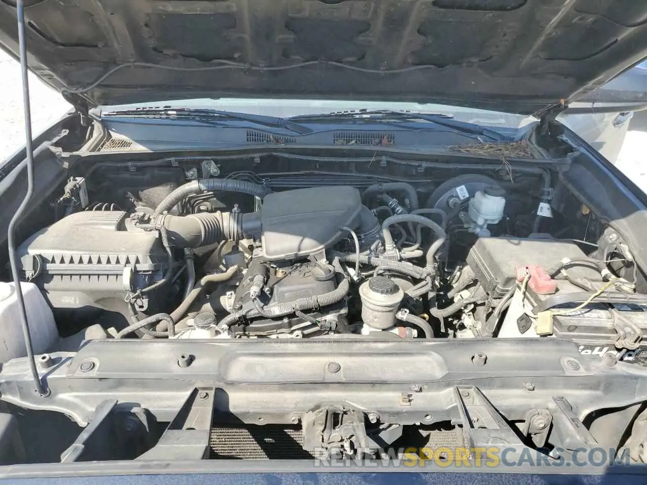 11 Photograph of a damaged car 5TFAX5GN8KX137423 TOYOTA TACOMA 2019