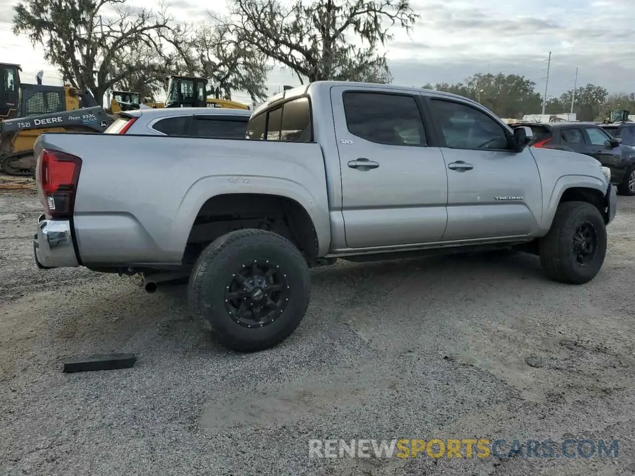 3 Photograph of a damaged car 5TFAX5GN8KX148261 TOYOTA TACOMA 2019