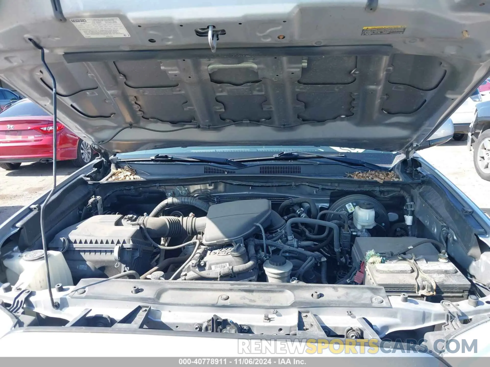 10 Photograph of a damaged car 5TFAX5GN8KX162550 TOYOTA TACOMA 2019