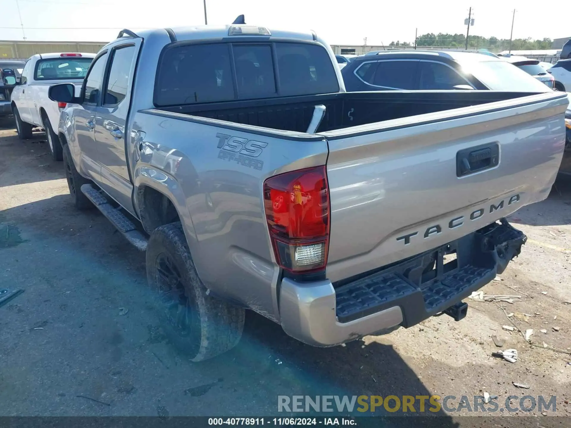 3 Photograph of a damaged car 5TFAX5GN8KX162550 TOYOTA TACOMA 2019
