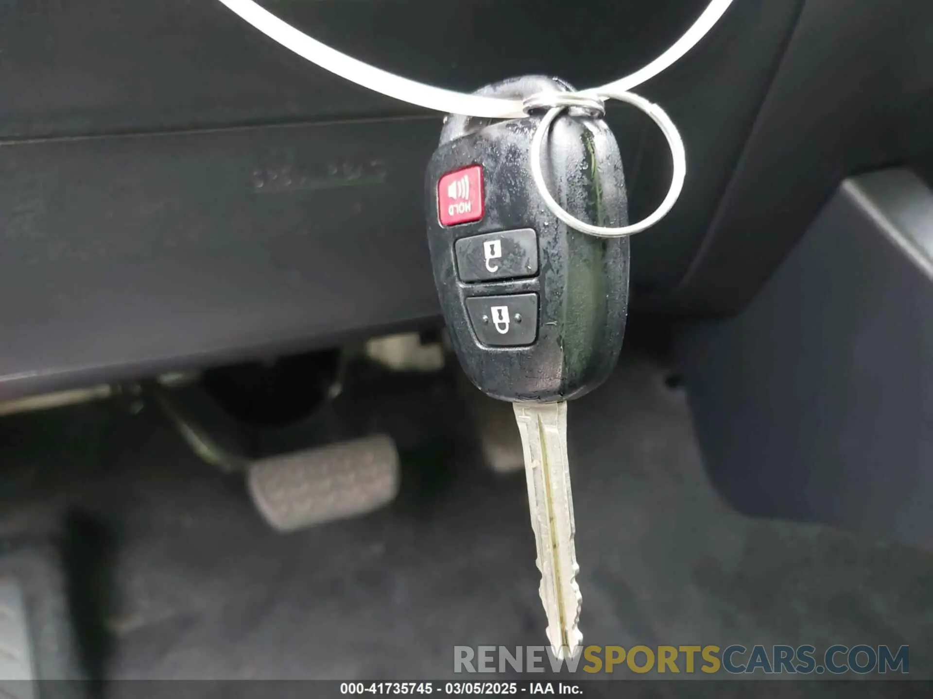 11 Photograph of a damaged car 5TFAX5GN8KX162919 TOYOTA TACOMA 2019
