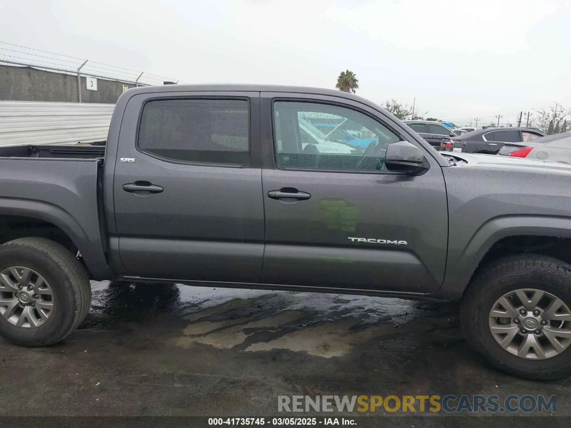 13 Photograph of a damaged car 5TFAX5GN8KX162919 TOYOTA TACOMA 2019